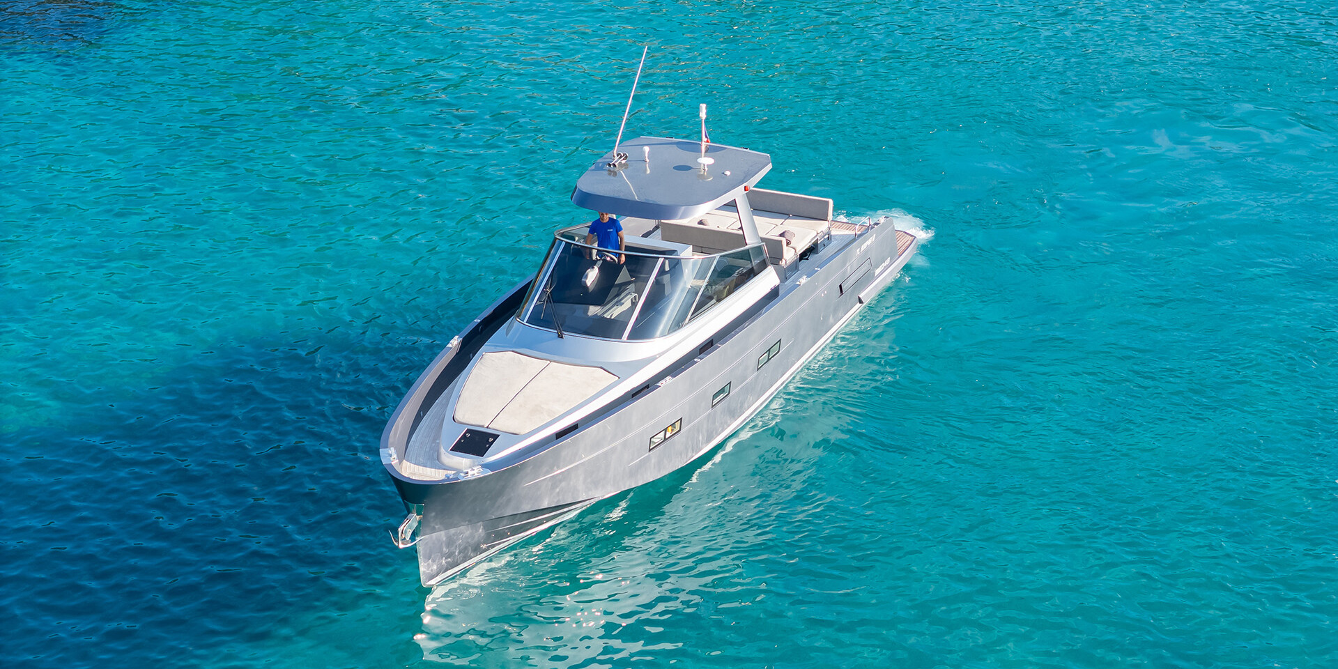Layback in the open sea